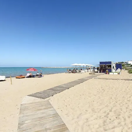 Alberca Bajo Dénia